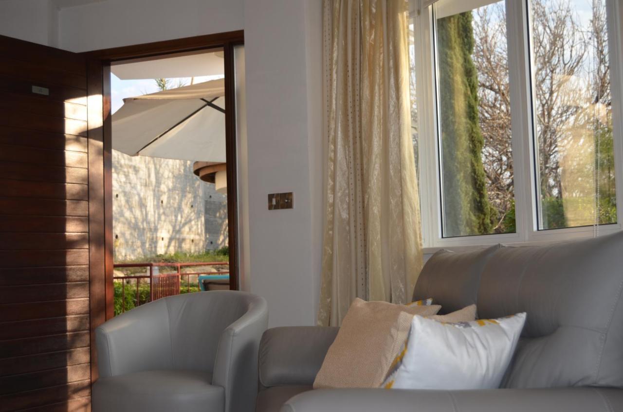 Sam'S Cove Apartment Paphos Bagian luar foto