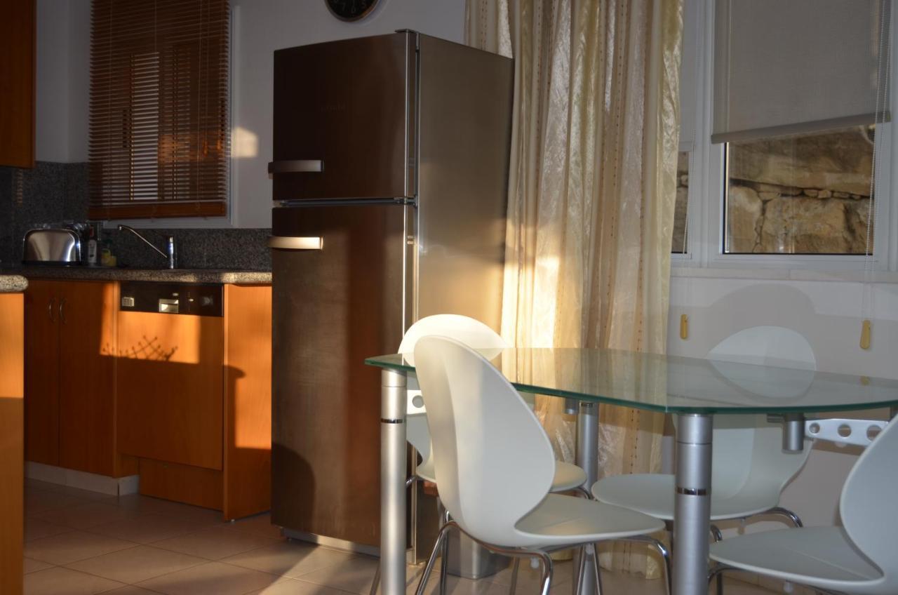 Sam'S Cove Apartment Paphos Bagian luar foto
